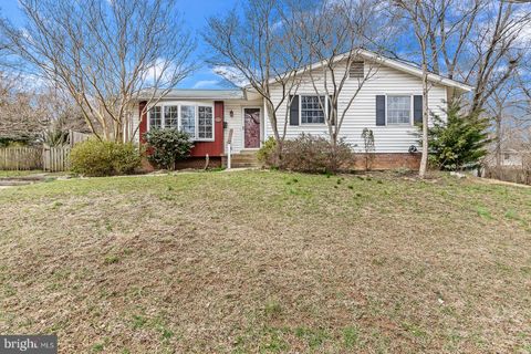 409 ORLEANS CIRCLE SW VIENNA VA 22180
