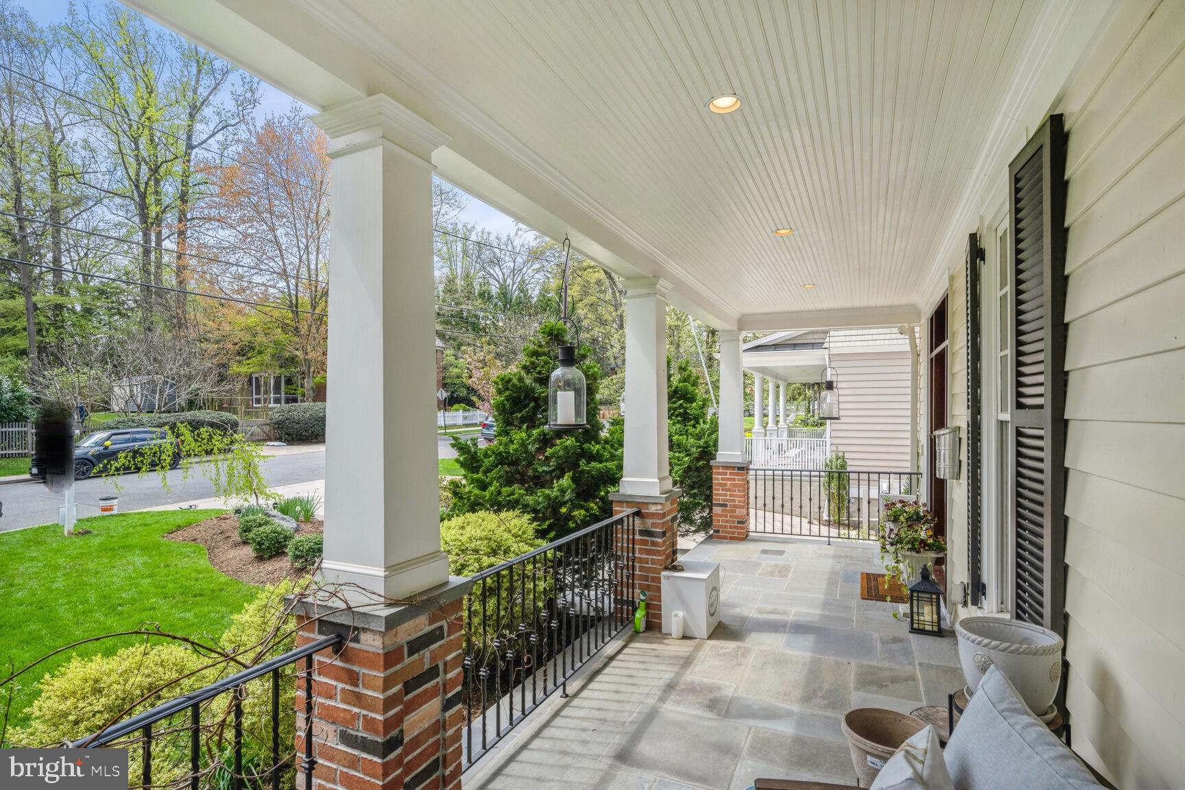 CHEVY CHASE - Residential