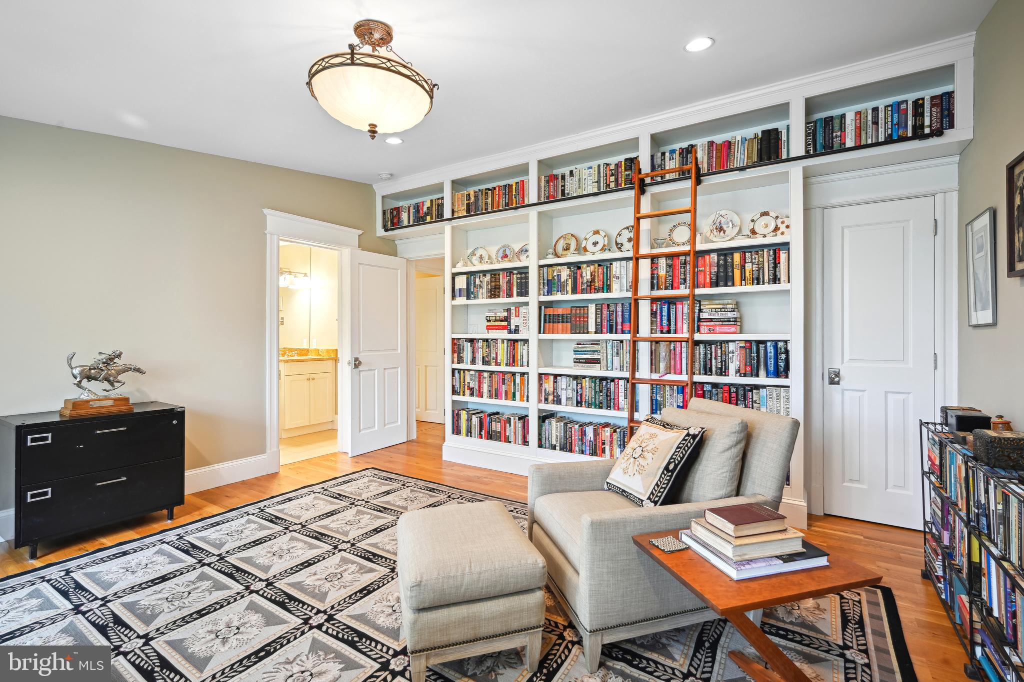 CHEVY CHASE - Residential