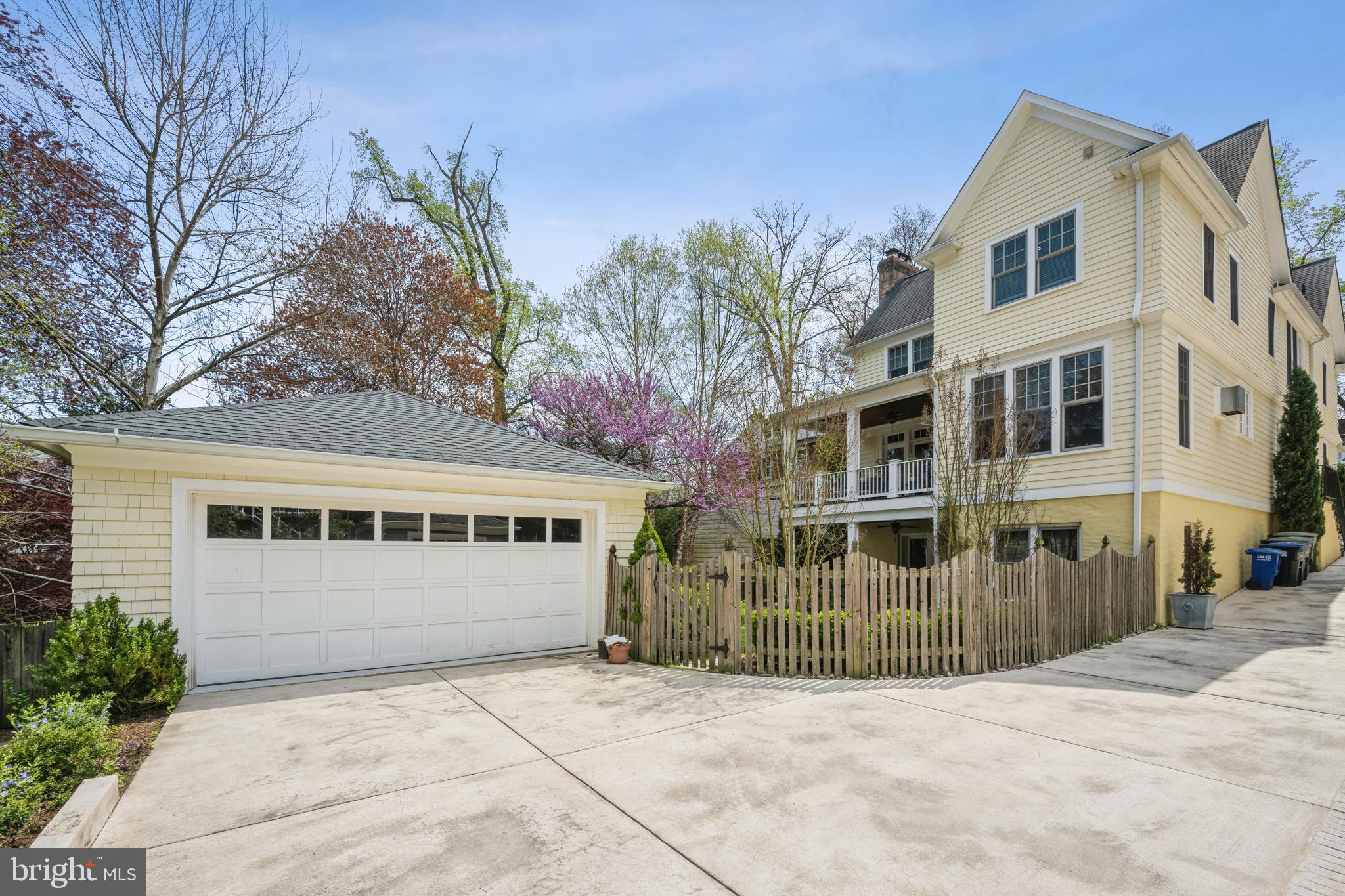 CHEVY CHASE - Residential