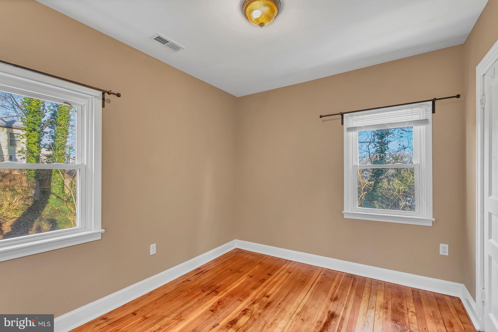 KENWOOD BEACH - Residential