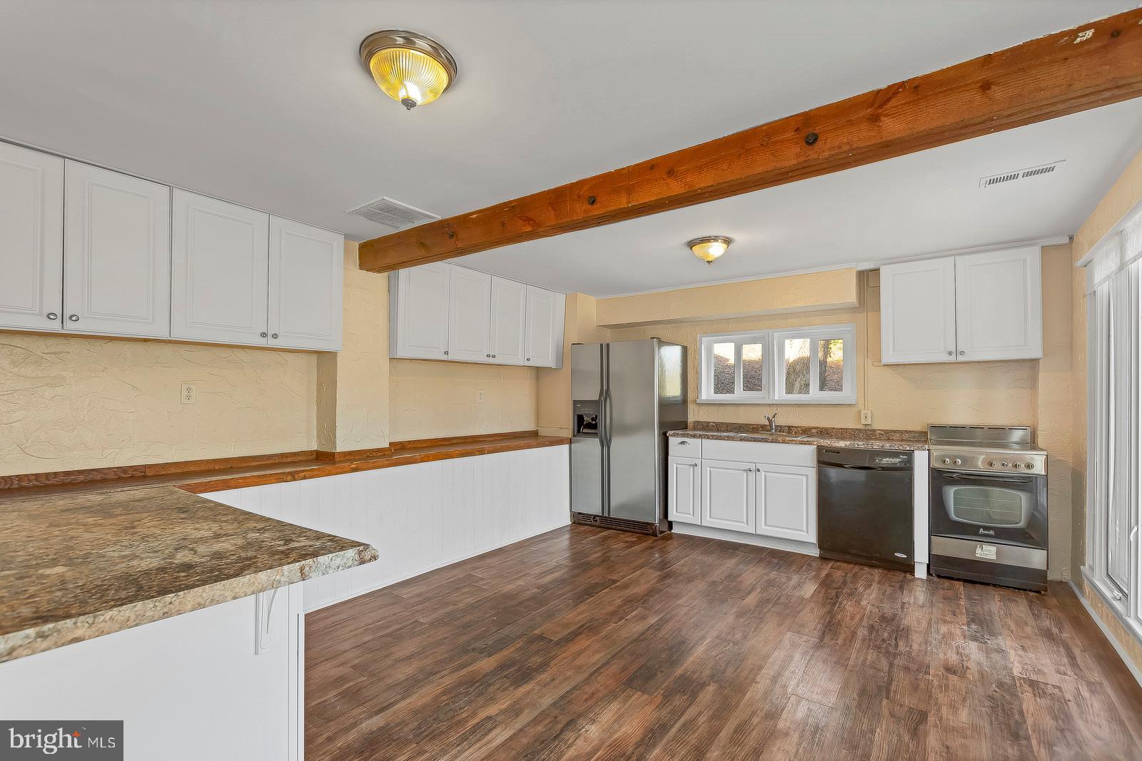 KENWOOD BEACH - Residential