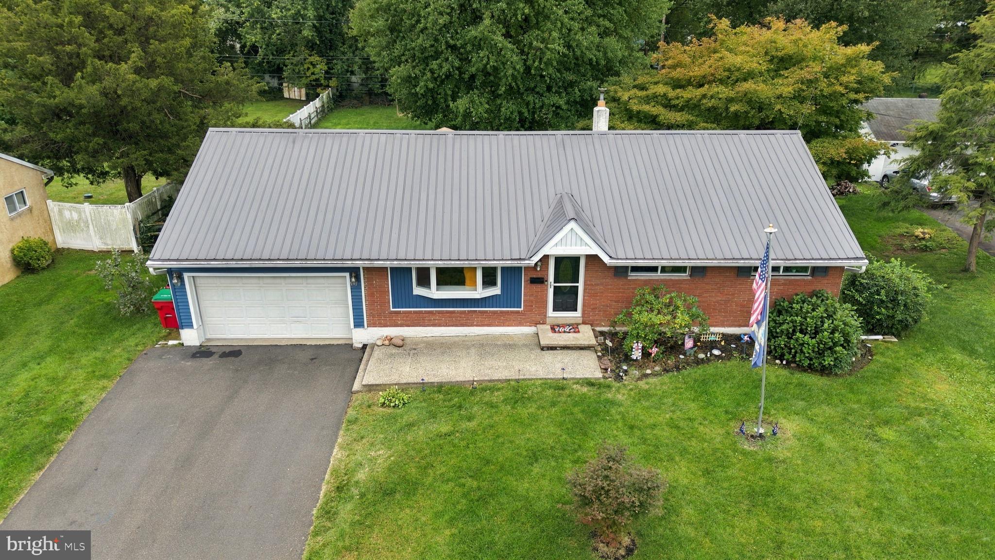 523 SHERWOOD LANE