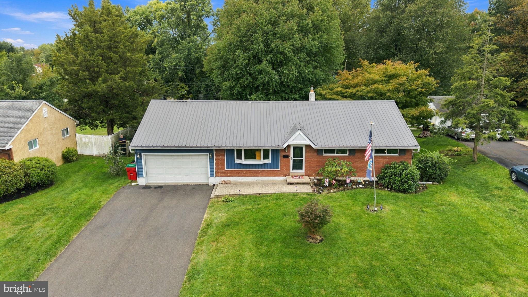 523 SHERWOOD LANE