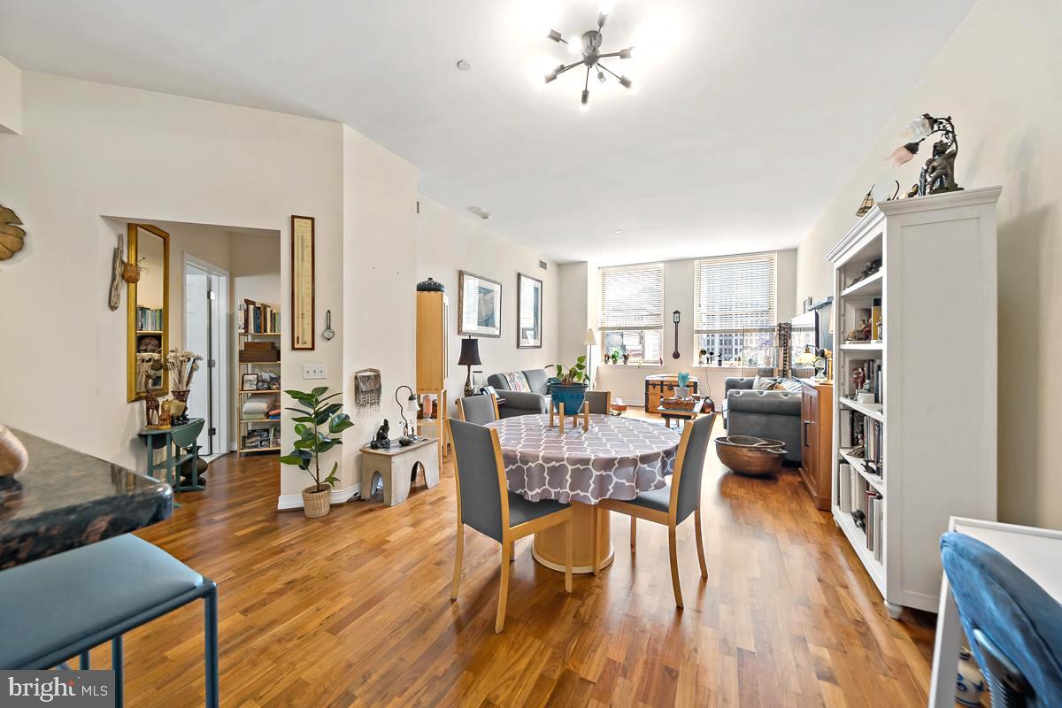 Pristine One-Bedroom with Iconic Views
Enter this immaculate one-bedroom residence featuring gleaming hardwood floors and breathtaking views of Love Park and City Hall. One of the most sought-after units in the building, this home offers a spacious layout and exceptional natural light throughout.
The oversized bathroom has been beautifully updated with a brand-new walk-in shower, while the primary bedroom includes newer carpeting and a generous walk-in closet.
Located in one of the city’s most iconic buildings, residents enjoy unparalleled amenities including a stunning rooftop terrace, fully equipped fitness center, 24/7 concierge, direct access to Suburban Station, media room, and more. All this in the heart of Center City—just steps from world-class dining, shopping, and cultural attractions.