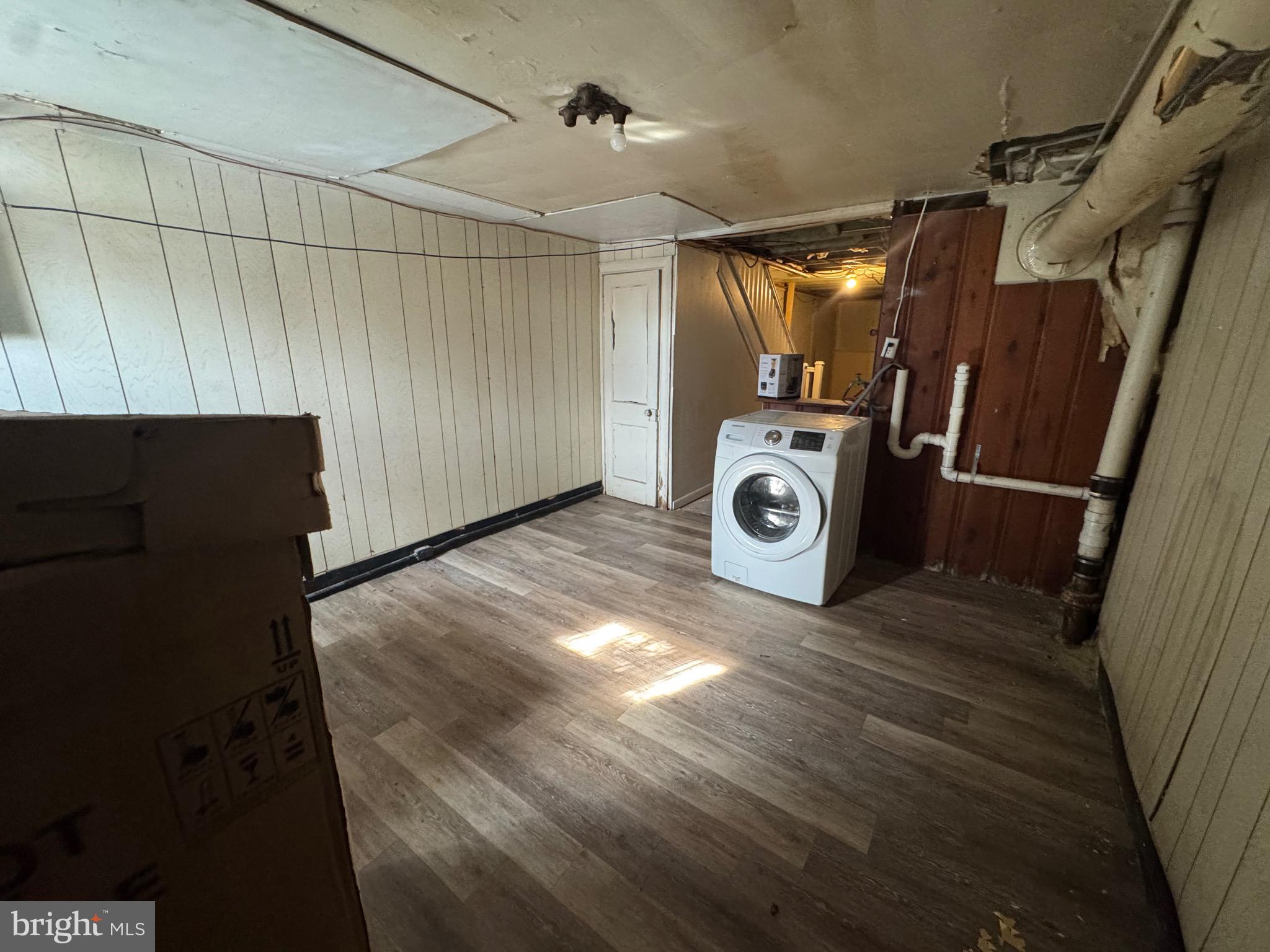 BIDDLE STREET - Residential