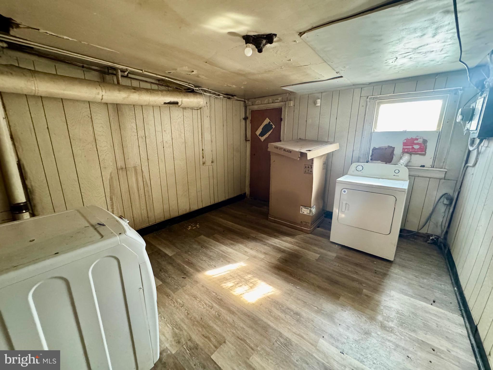 BIDDLE STREET - Residential