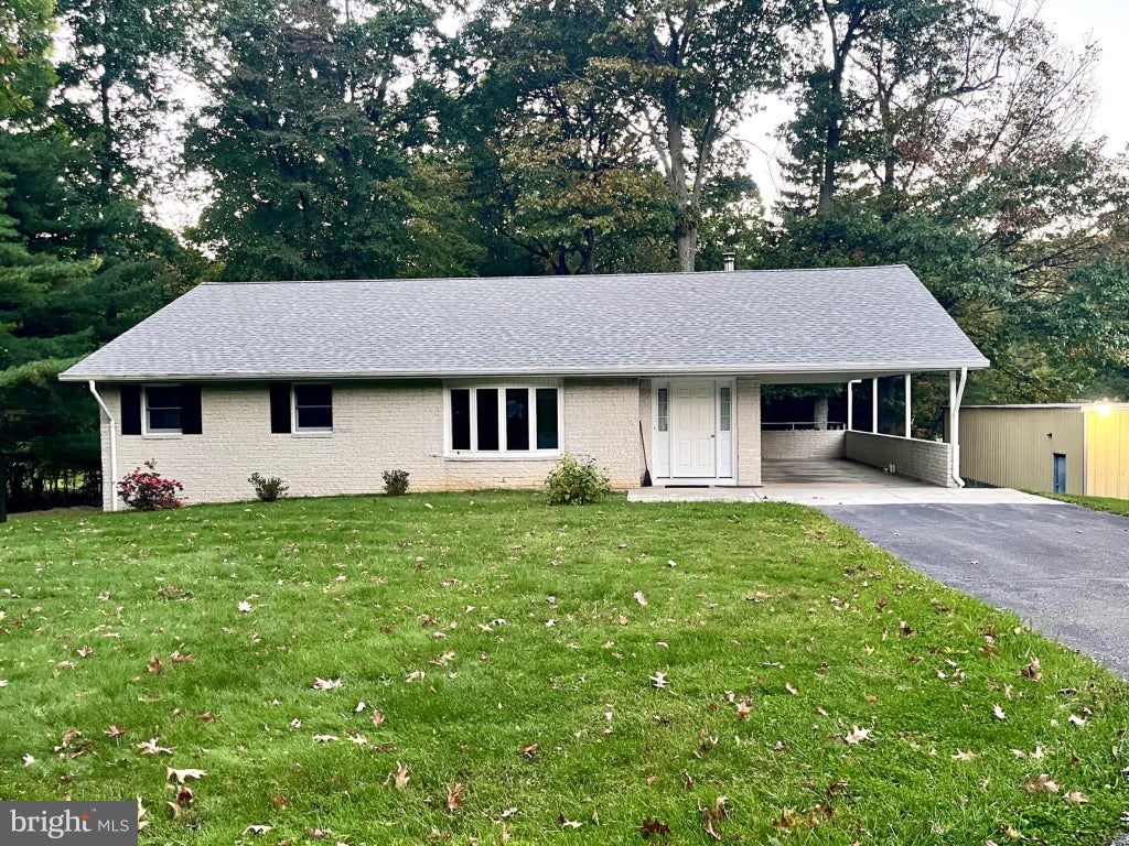 Photo of 14110 Loy Wolfe Road, SMITHSBURG, MD 21783 (MLS # MDFR2090474)