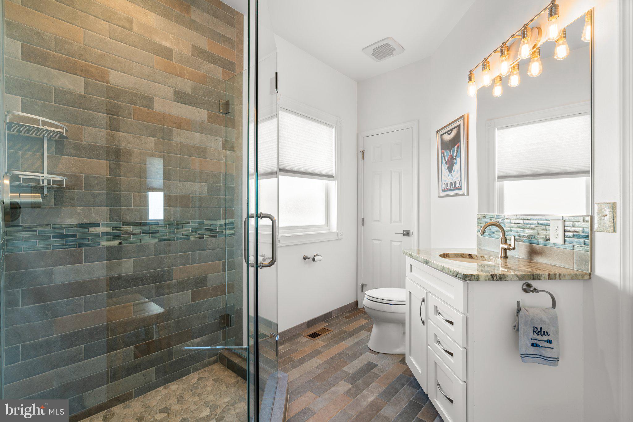 UPPER MAGOTHY BEACH - Residential