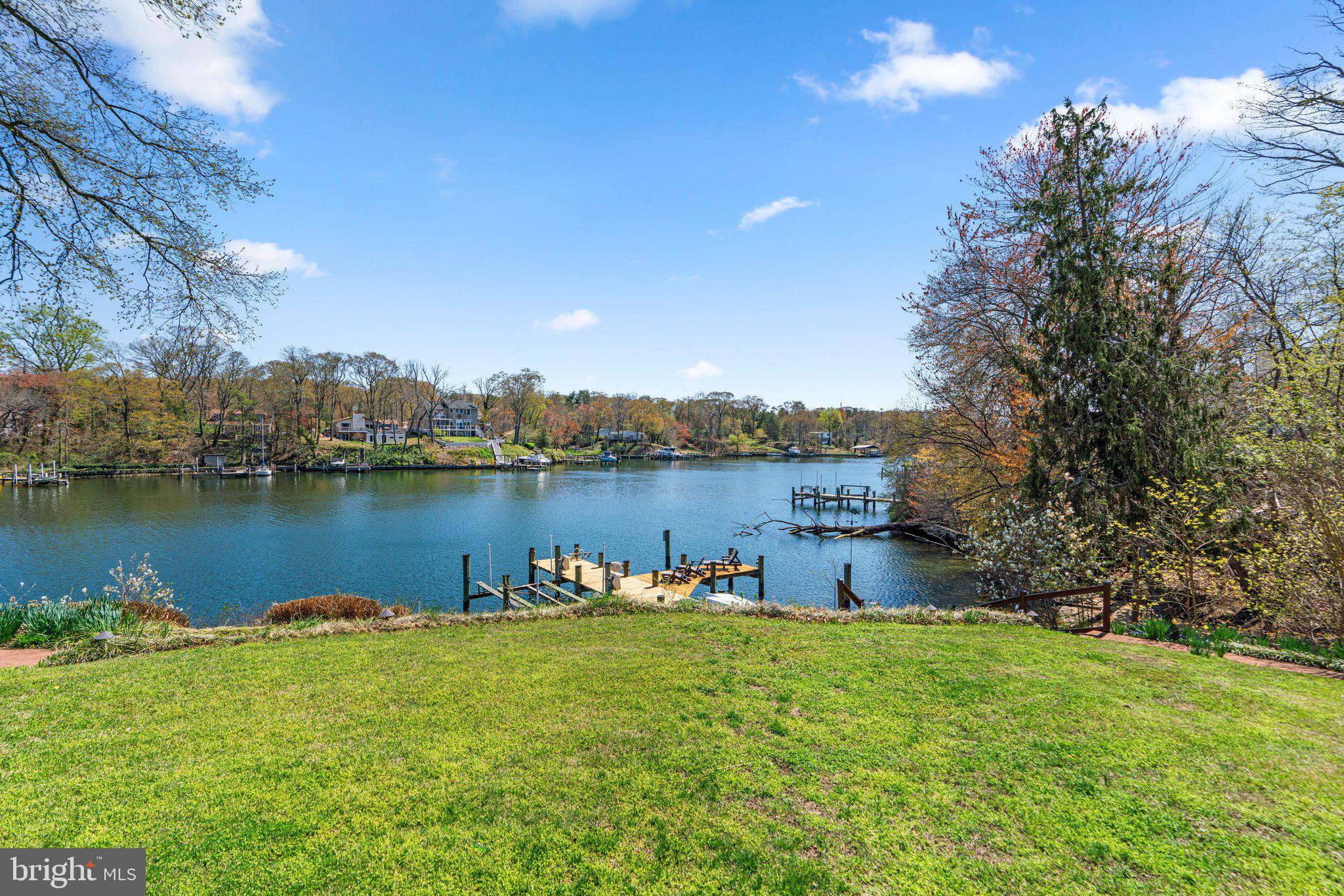 UPPER MAGOTHY BEACH - Residential