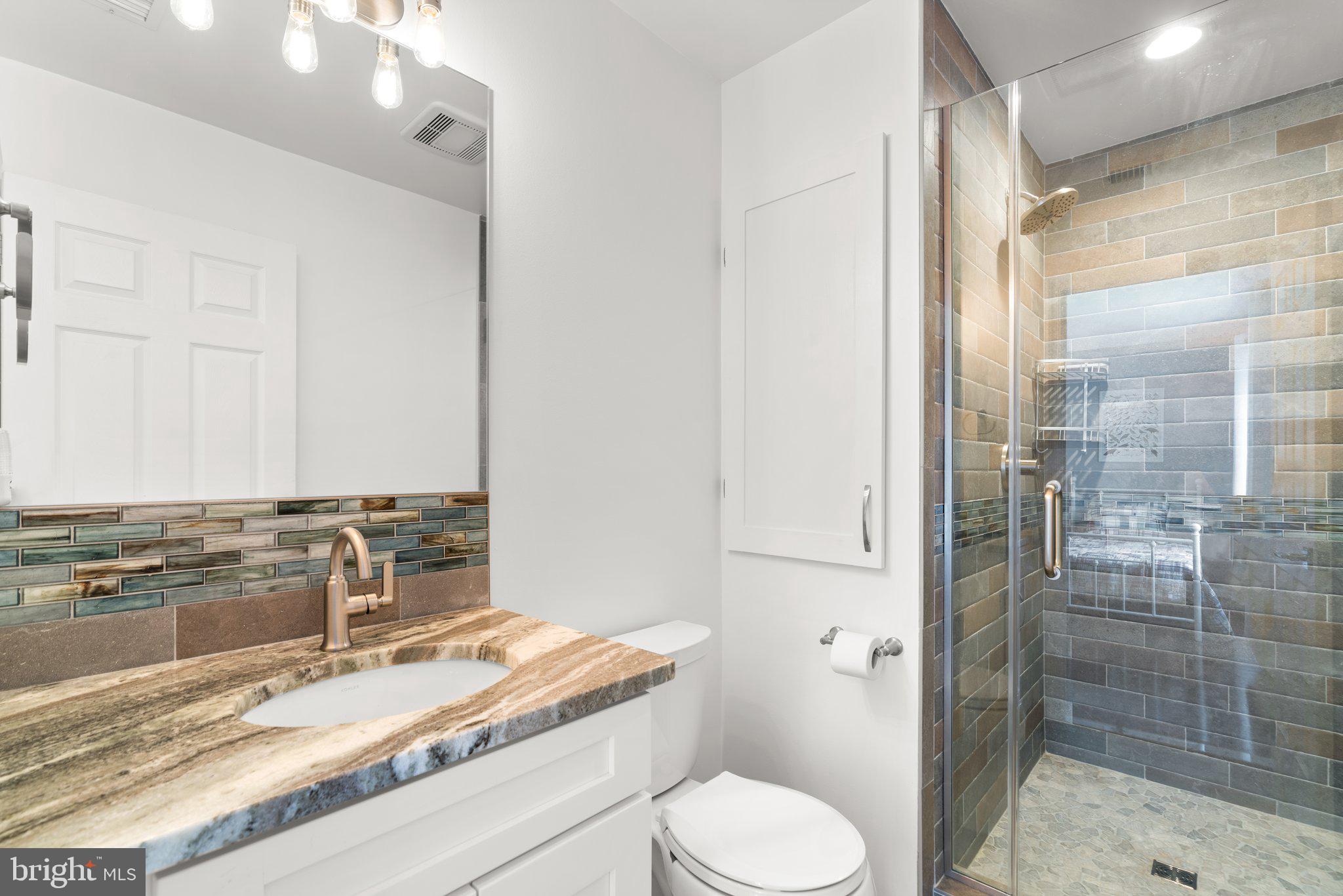 UPPER MAGOTHY BEACH - Residential