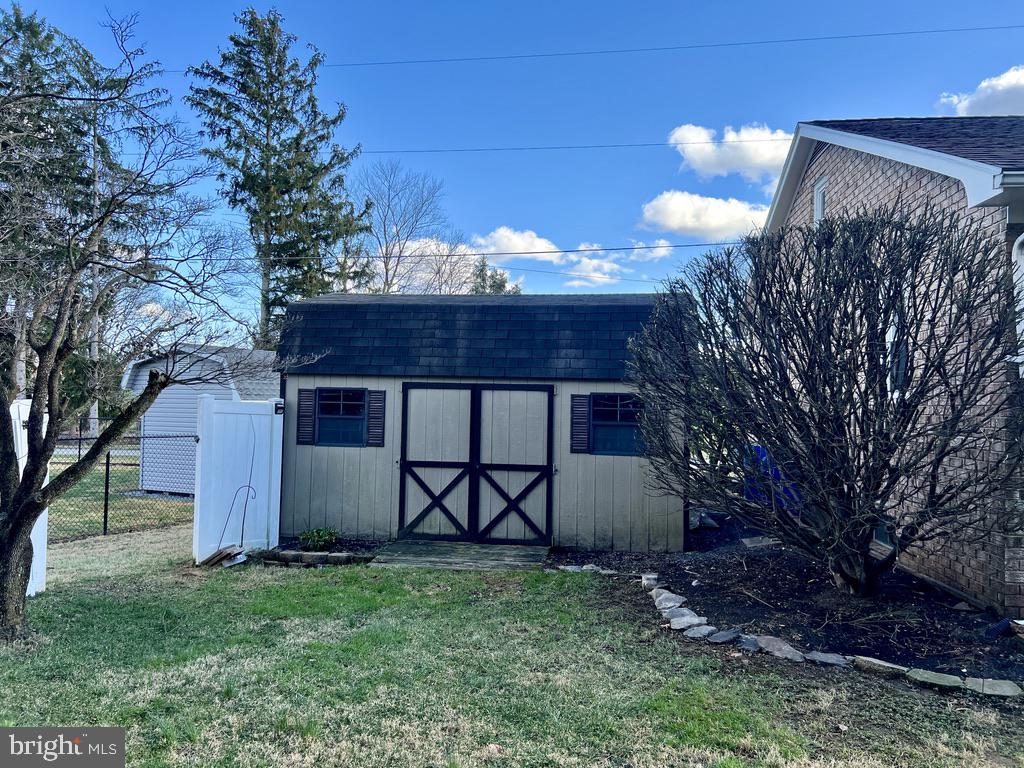 NORTH GUILFORD HILLS - Residential