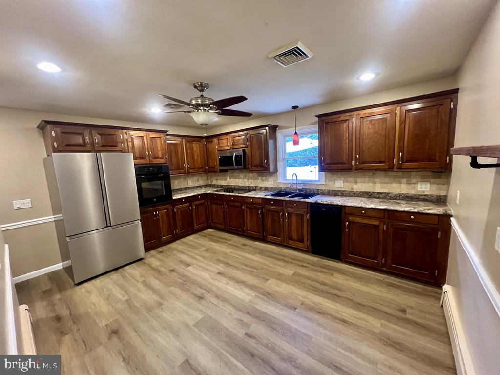 NORTH GUILFORD HILLS - Residential