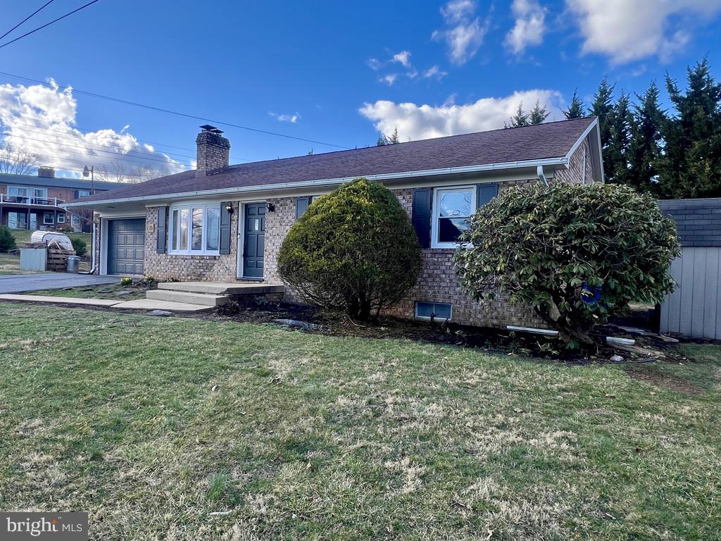 NORTH GUILFORD HILLS - Residential