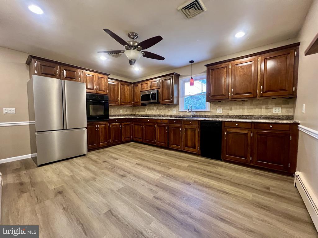 NORTH GUILFORD HILLS - Residential