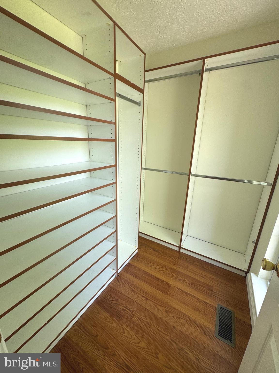 COVINGTON - Residential