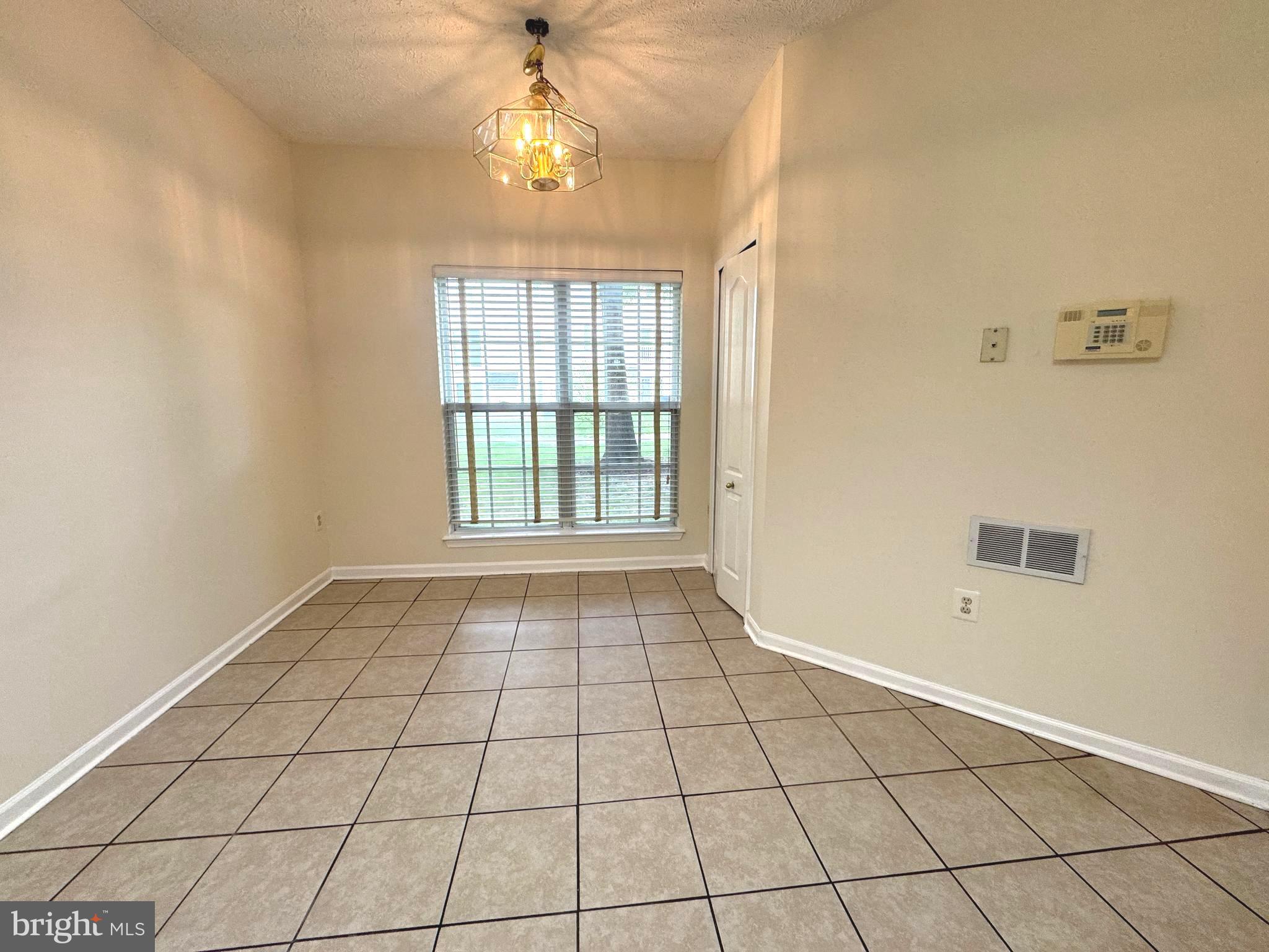 COVINGTON - Residential