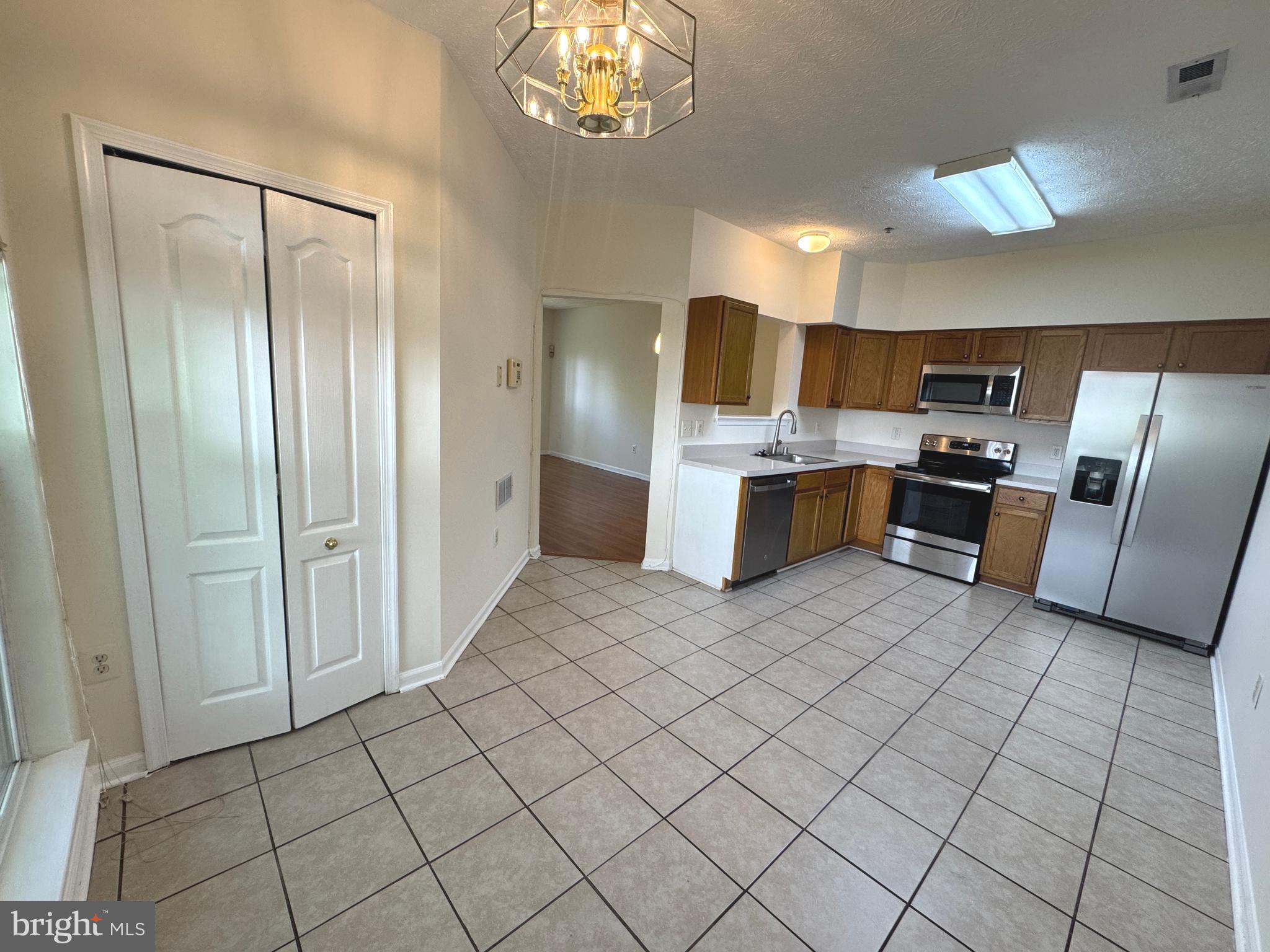 COVINGTON - Residential