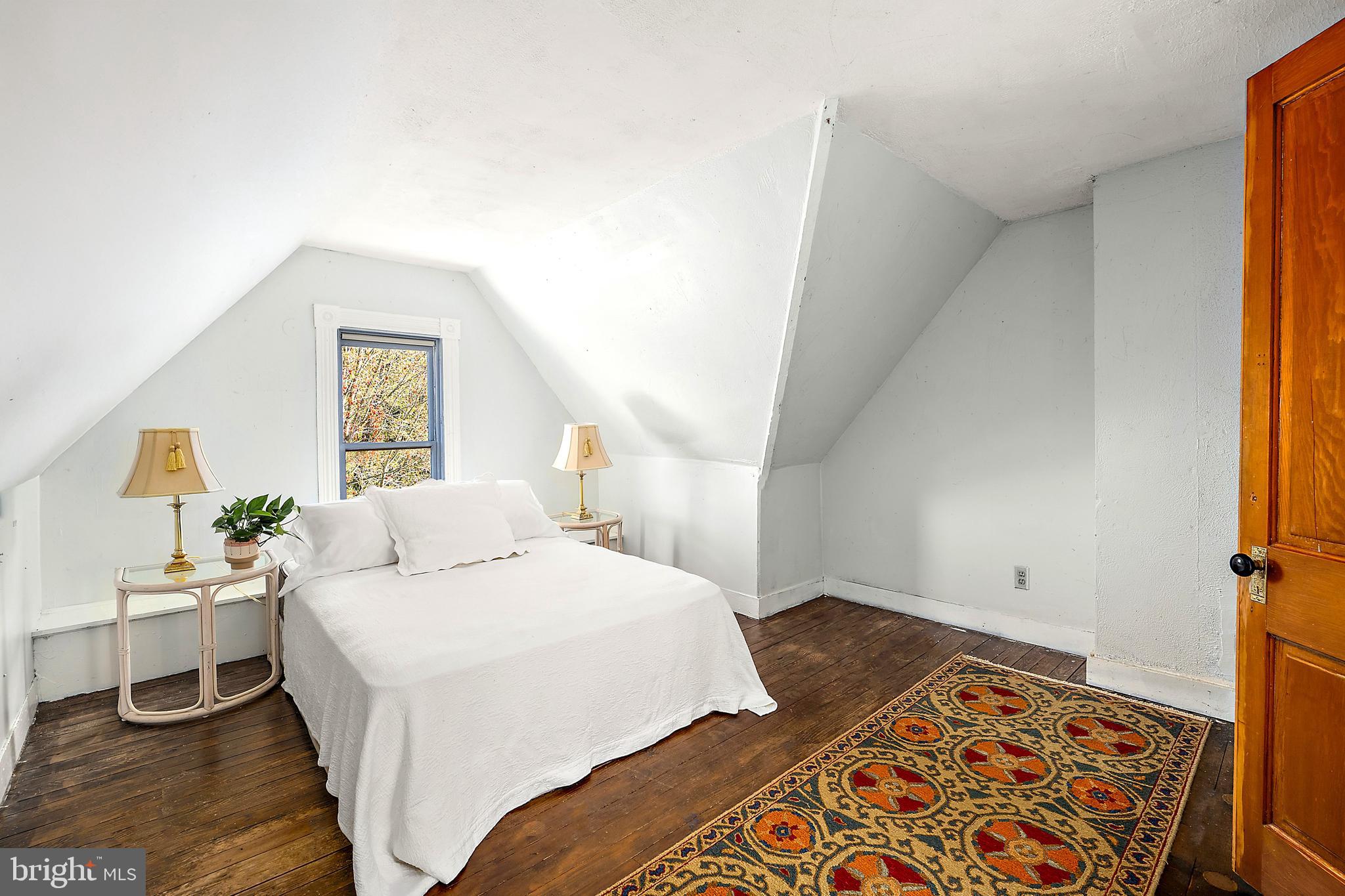 ROYAL OAK - Residential