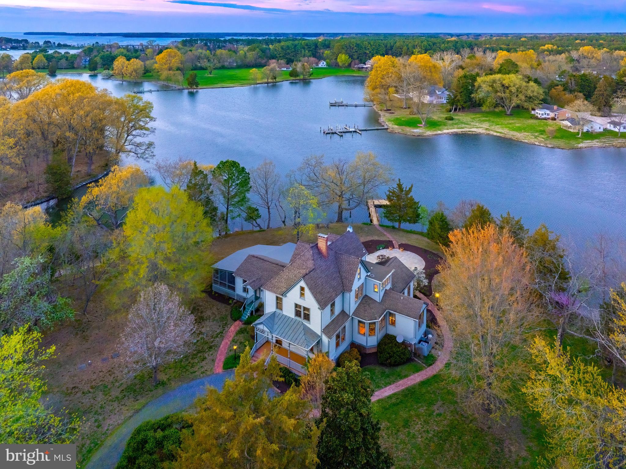 ROYAL OAK - Residential