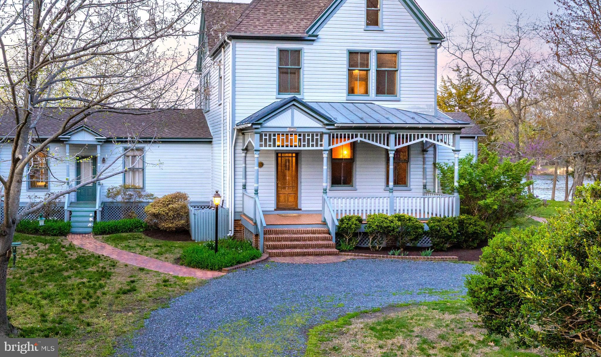 ROYAL OAK - Residential