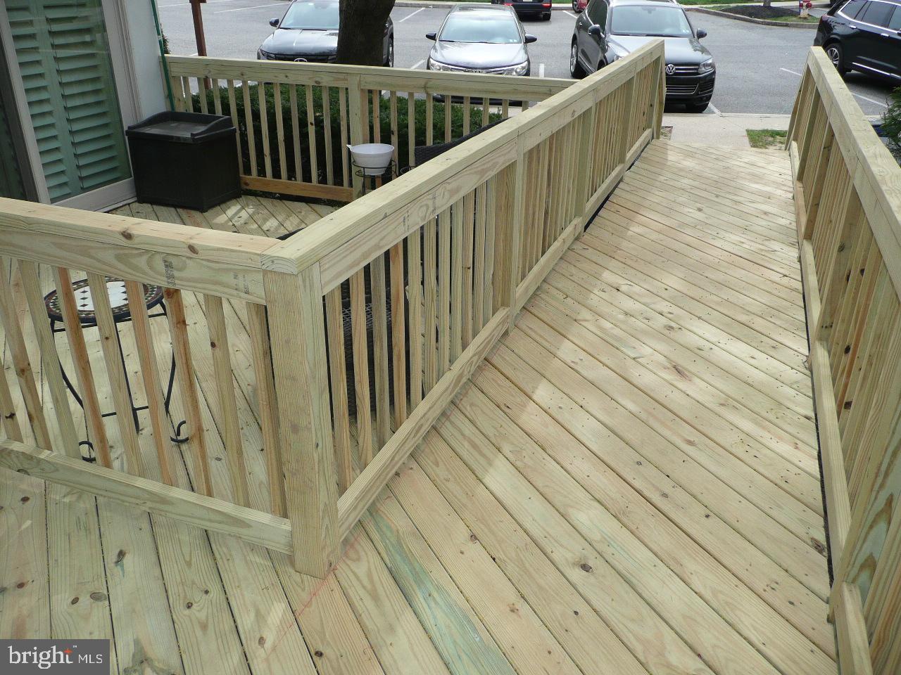 SAWYERS CREEK - Residential