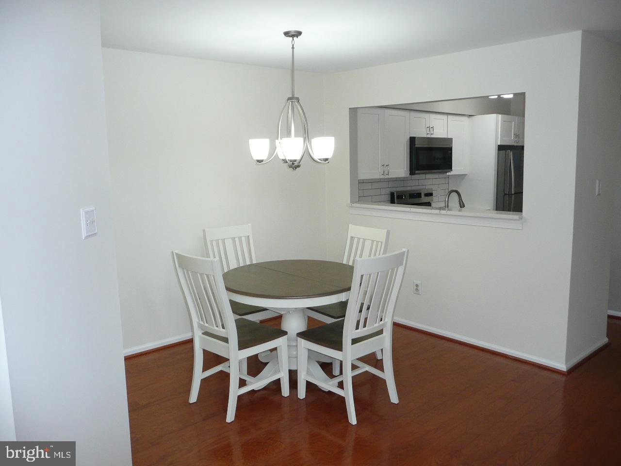 SAWYERS CREEK - Residential