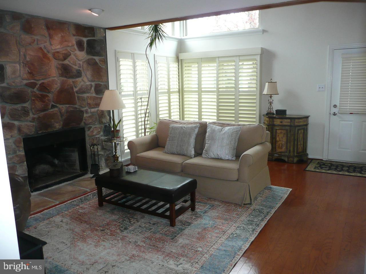 SAWYERS CREEK - Residential