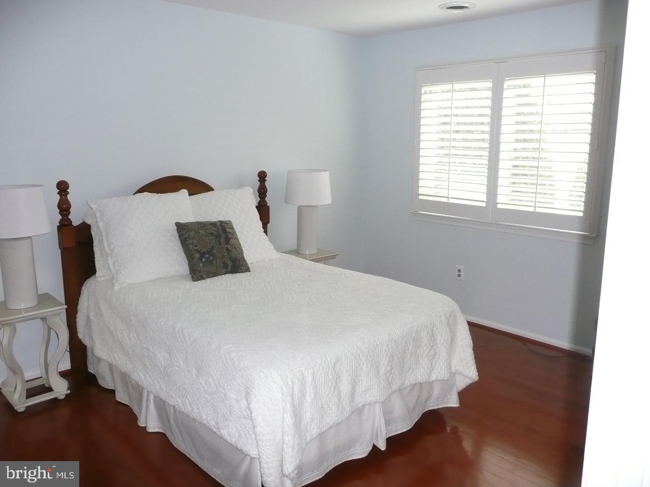 SAWYERS CREEK - Residential