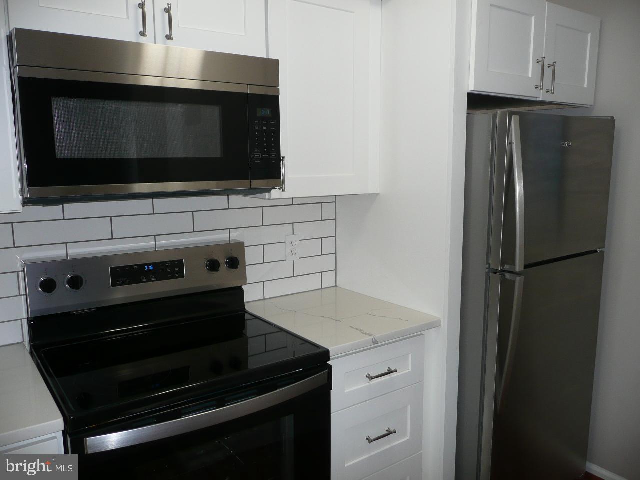 SAWYERS CREEK - Residential