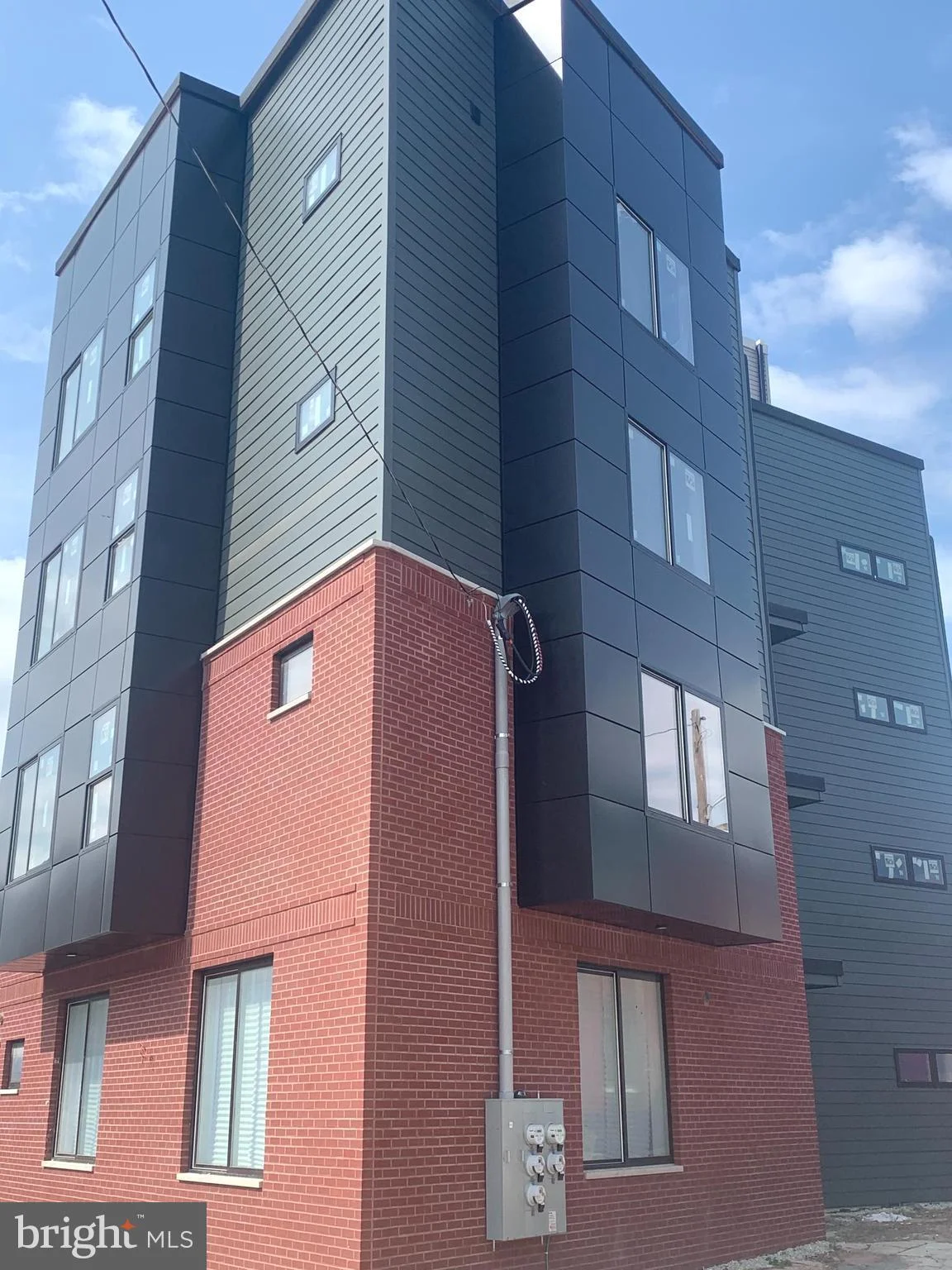 519 W Montgomery Avenue, Philadelphia, PA 19122