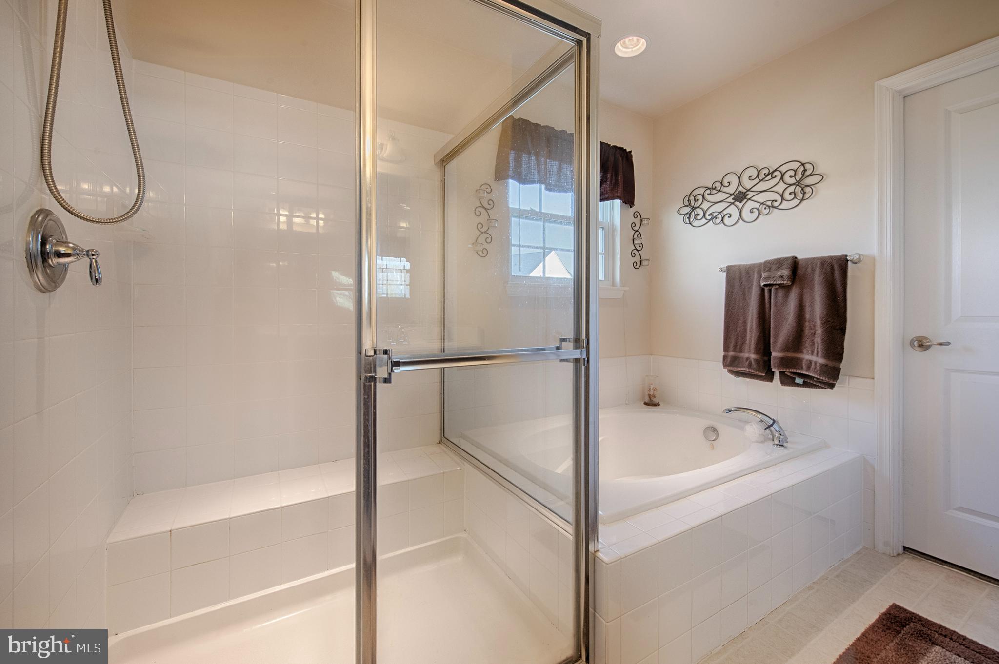 FIELDS AT ROCK GLENN - Residential