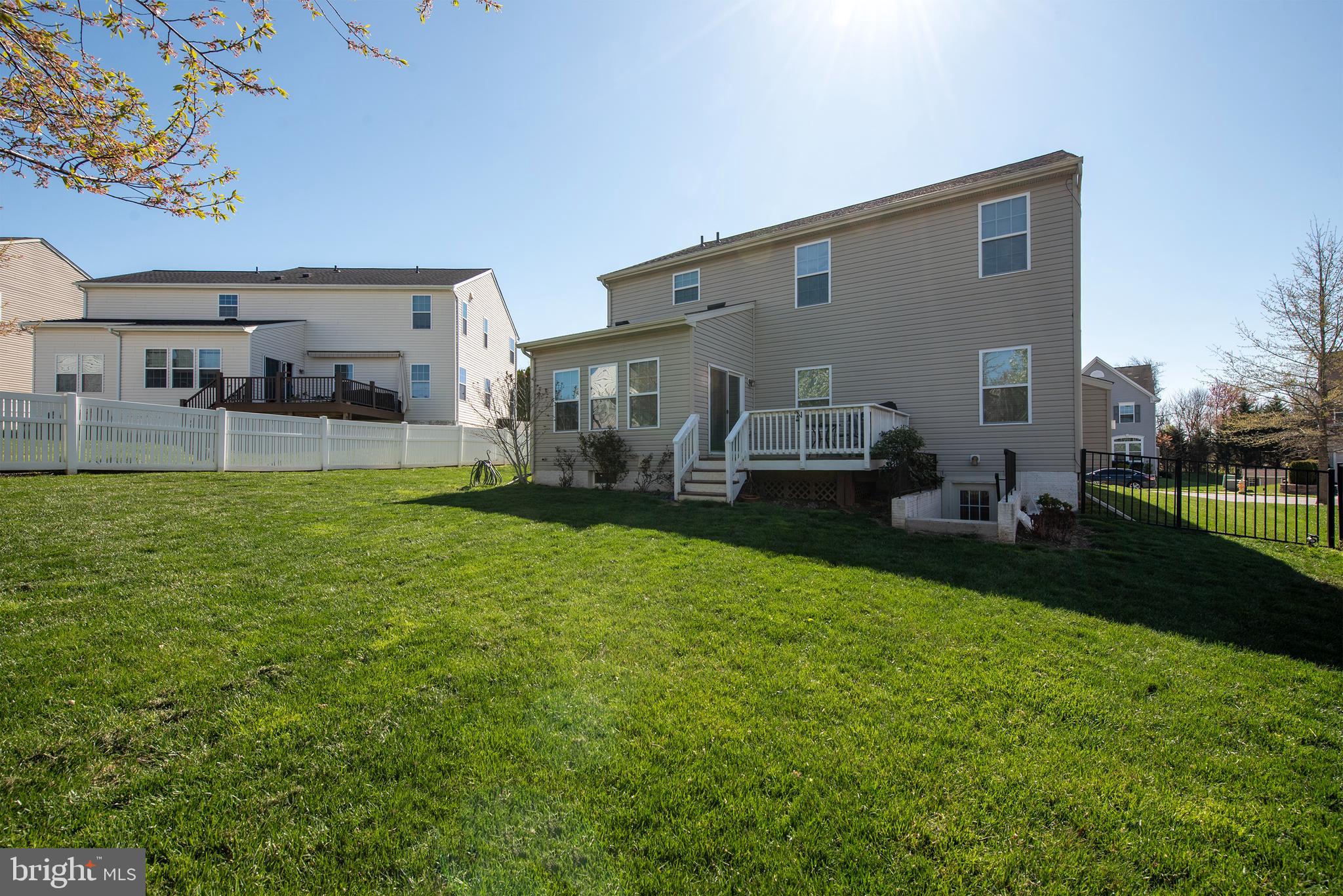 FIELDS AT ROCK GLENN - Residential