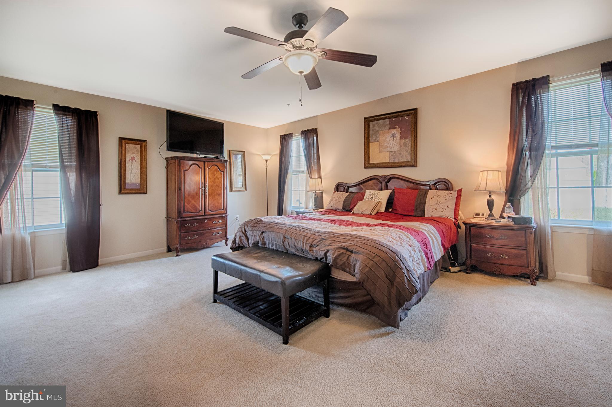 FIELDS AT ROCK GLENN - Residential