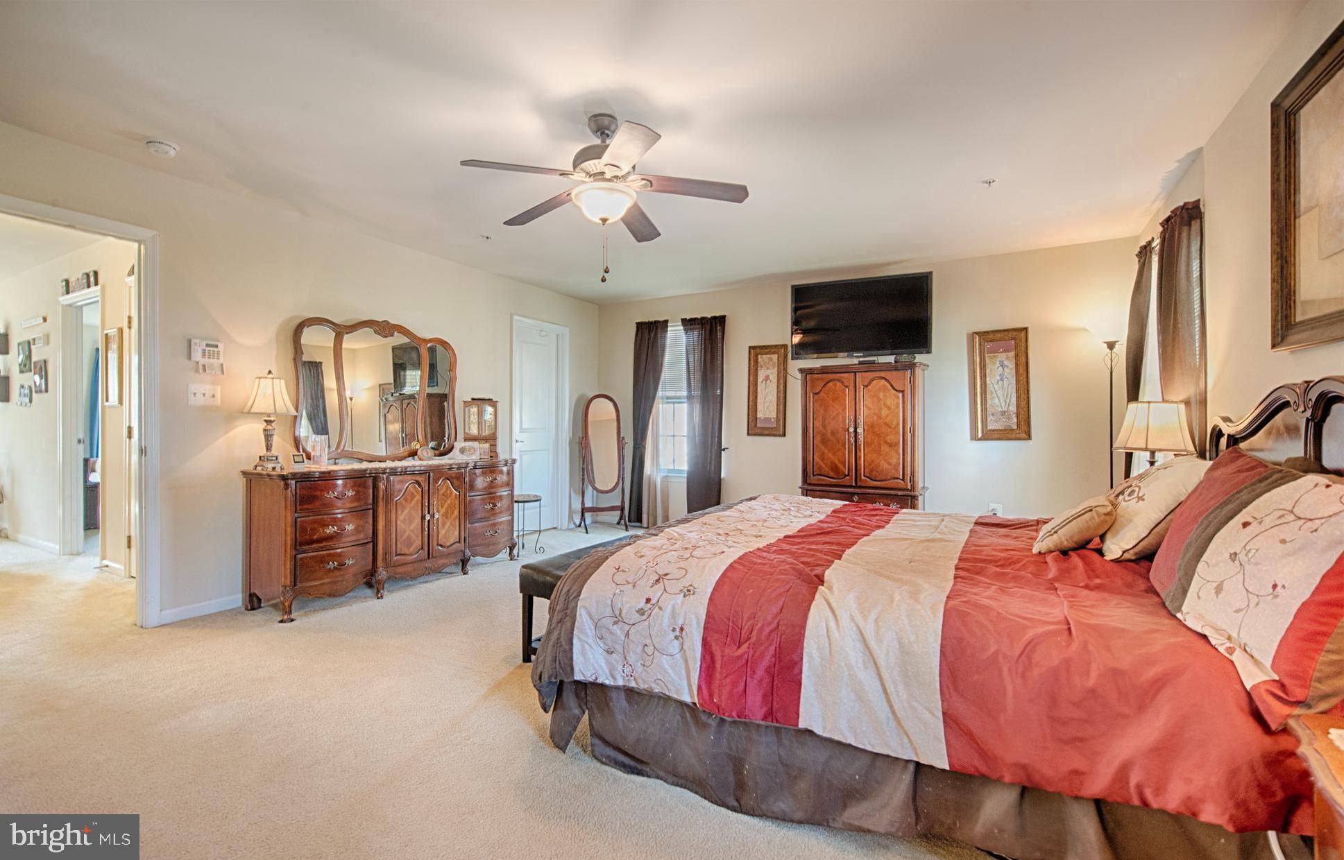 FIELDS AT ROCK GLENN - Residential