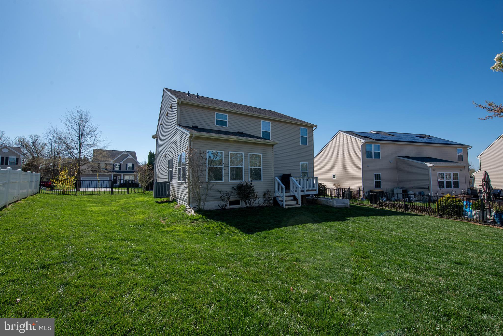FIELDS AT ROCK GLENN - Residential