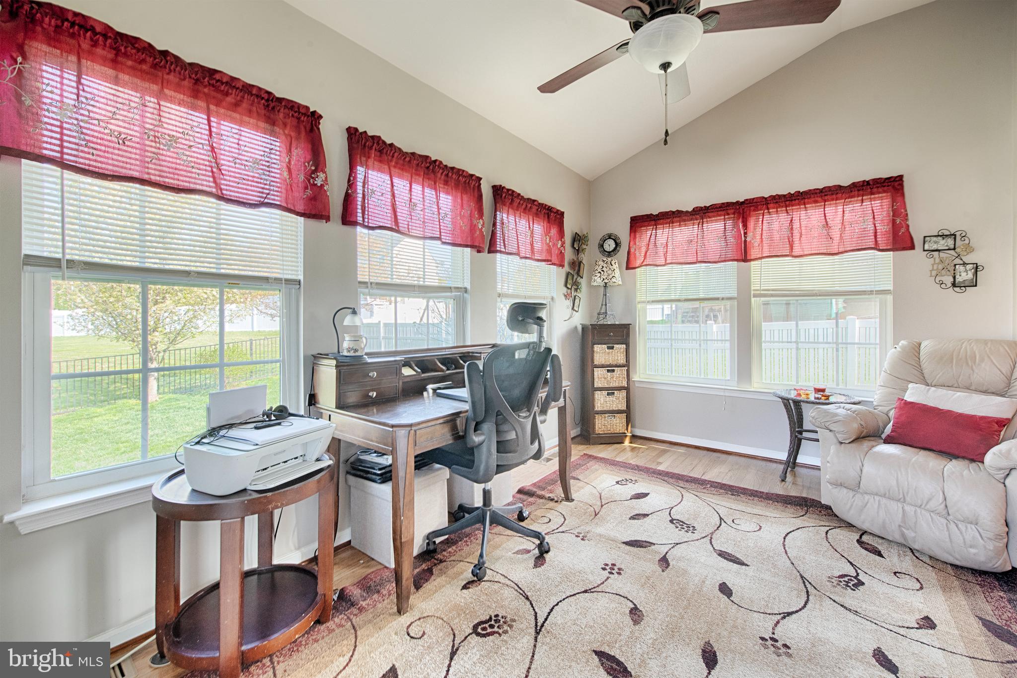 FIELDS AT ROCK GLENN - Residential