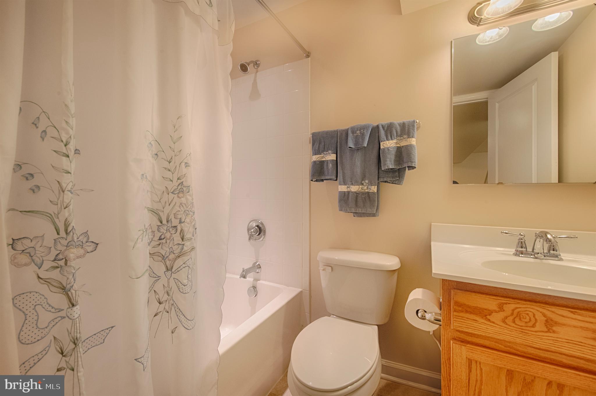 FIELDS AT ROCK GLENN - Residential