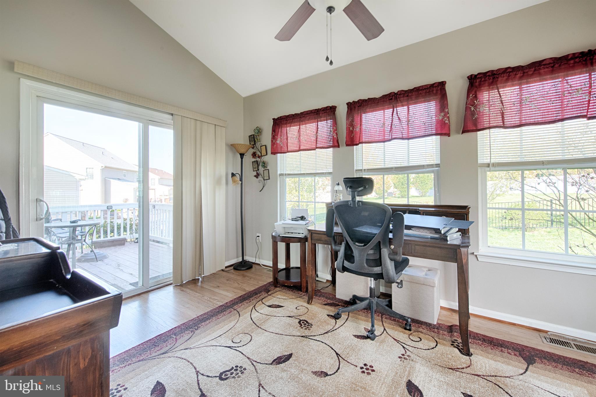 FIELDS AT ROCK GLENN - Residential