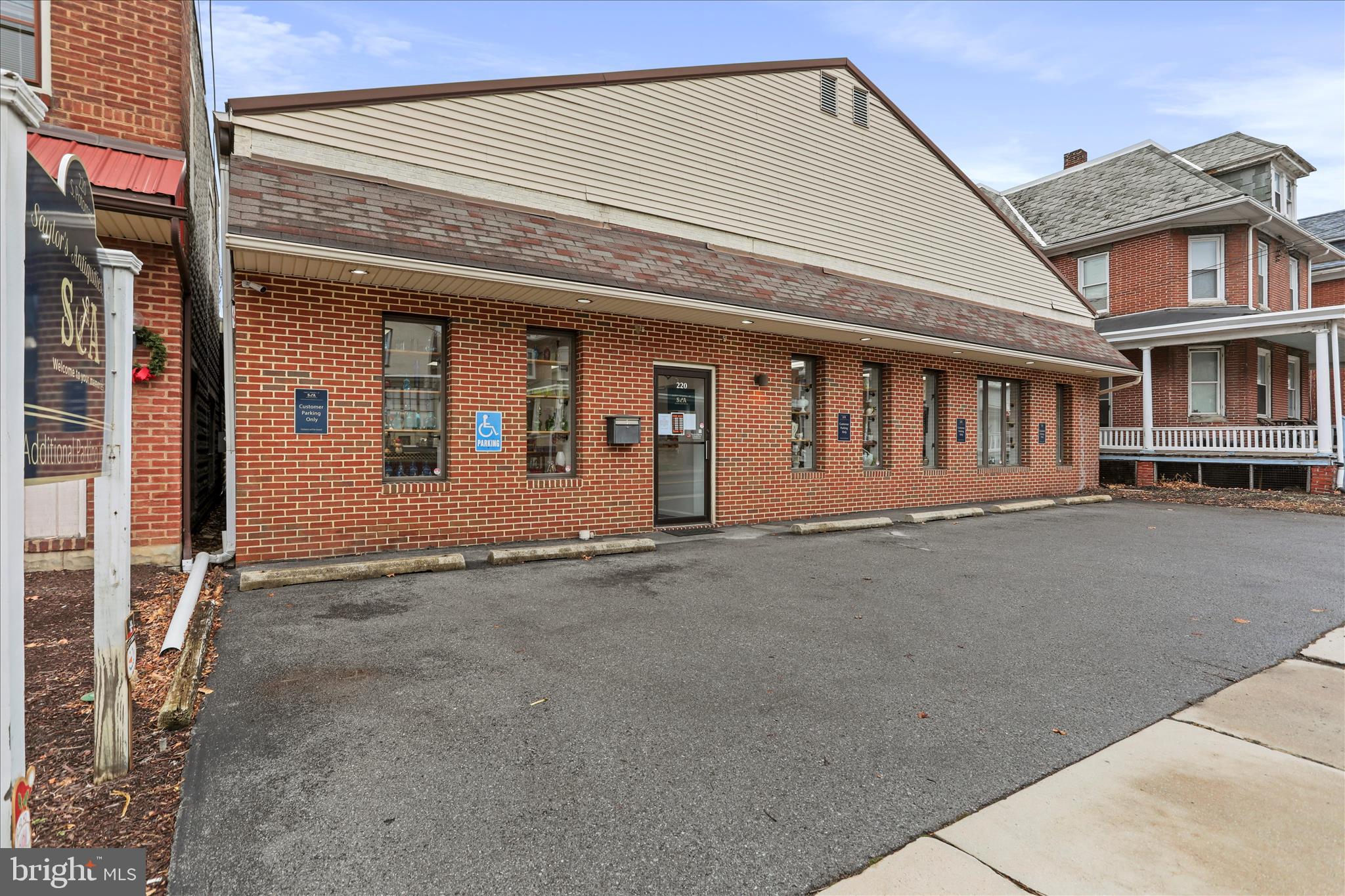 220 S S POTOMAC STREET 17