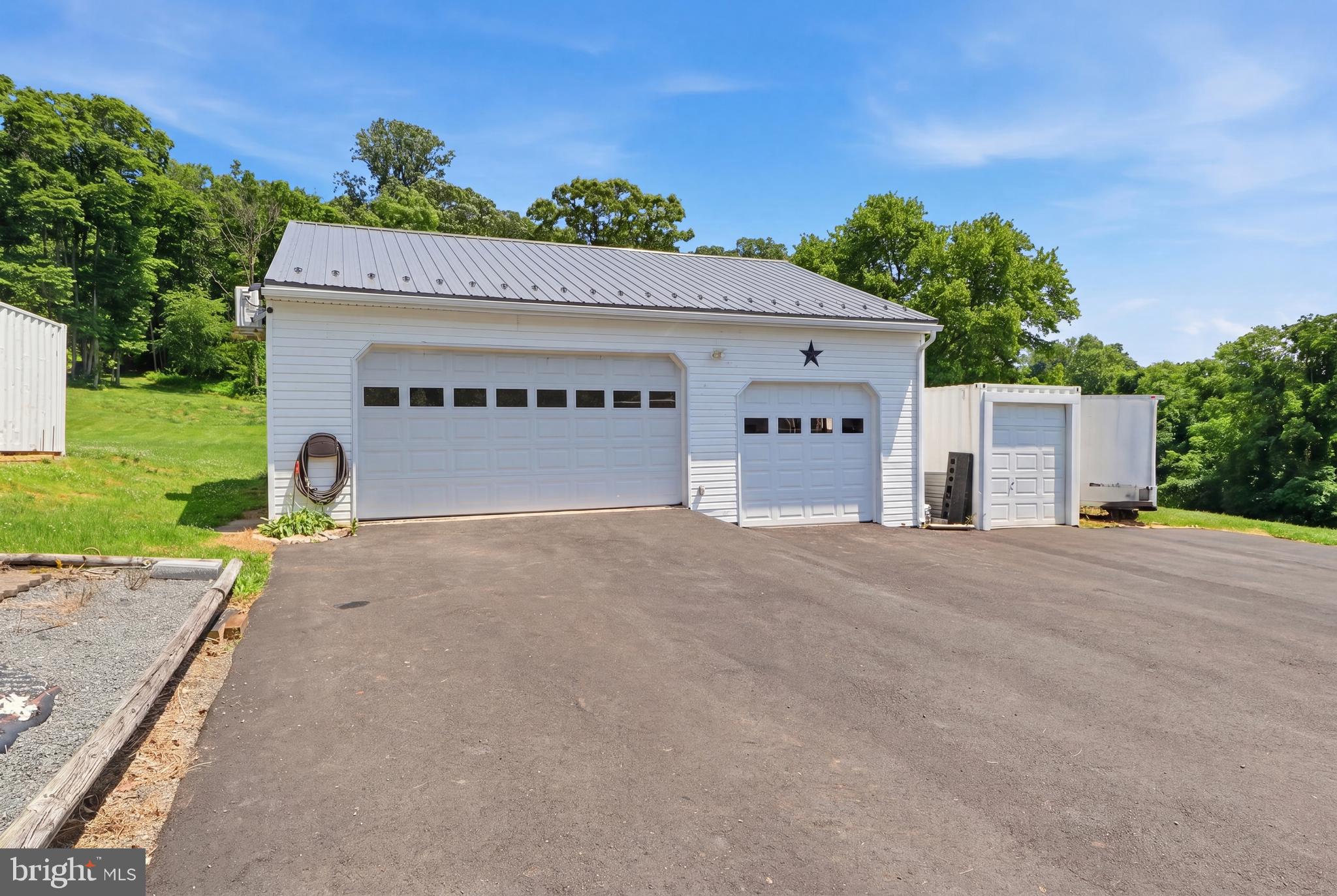 3555 MILL GREEN ROAD