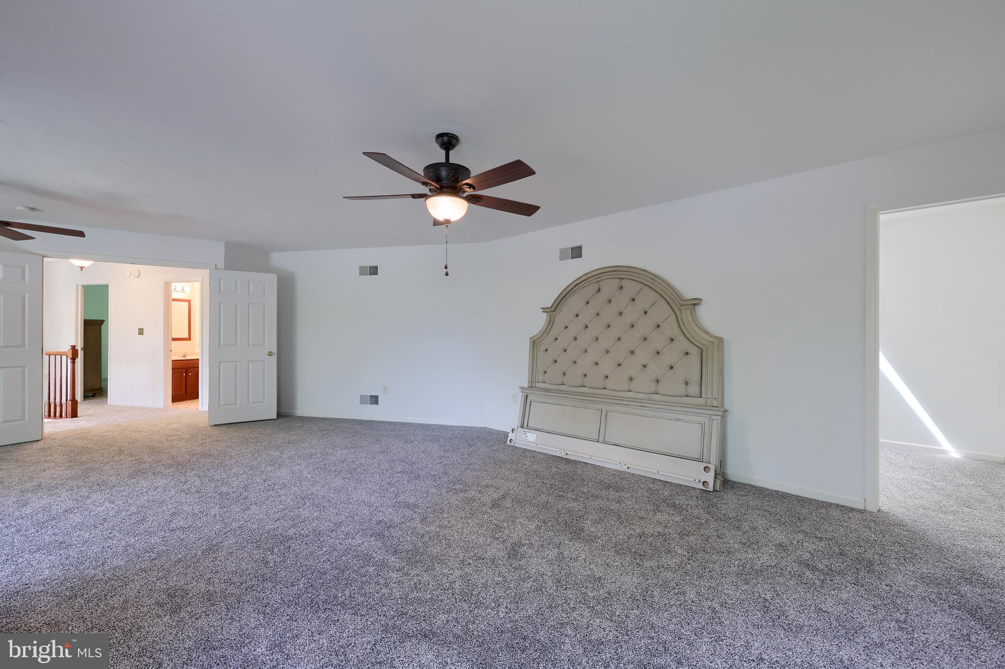 JACOBS CREEK - Residential