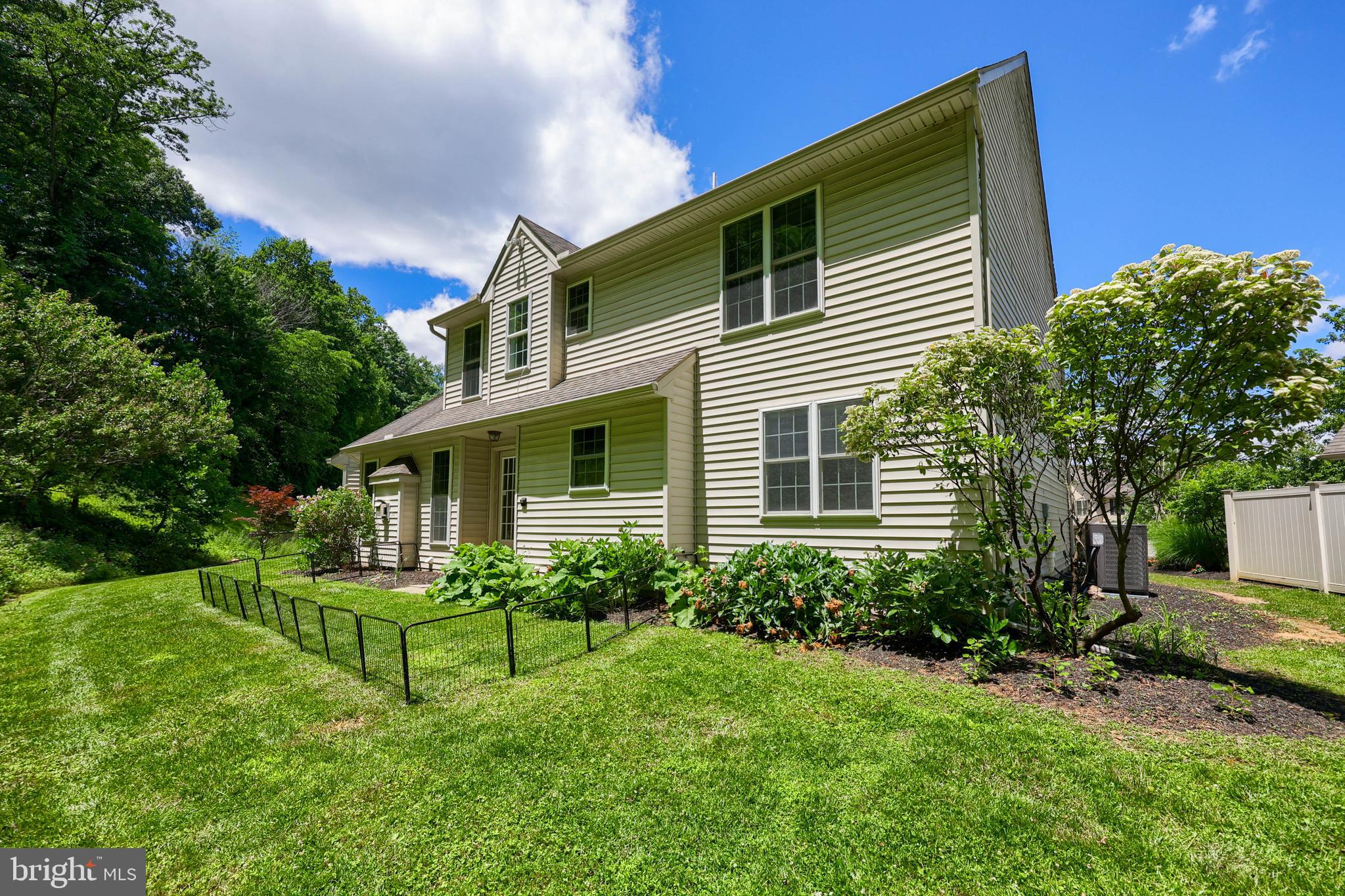 JACOBS CREEK - Residential