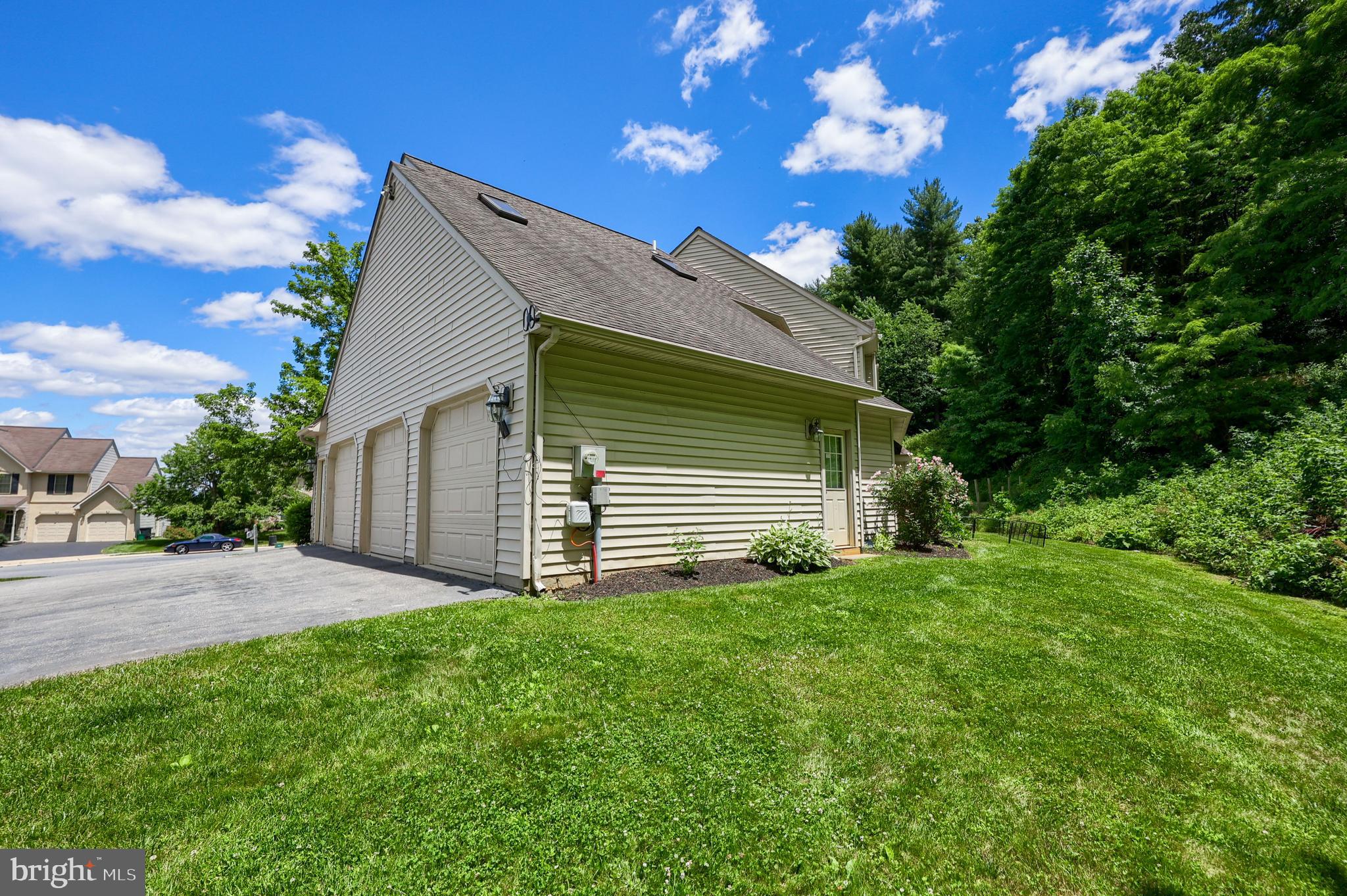 JACOBS CREEK - Residential