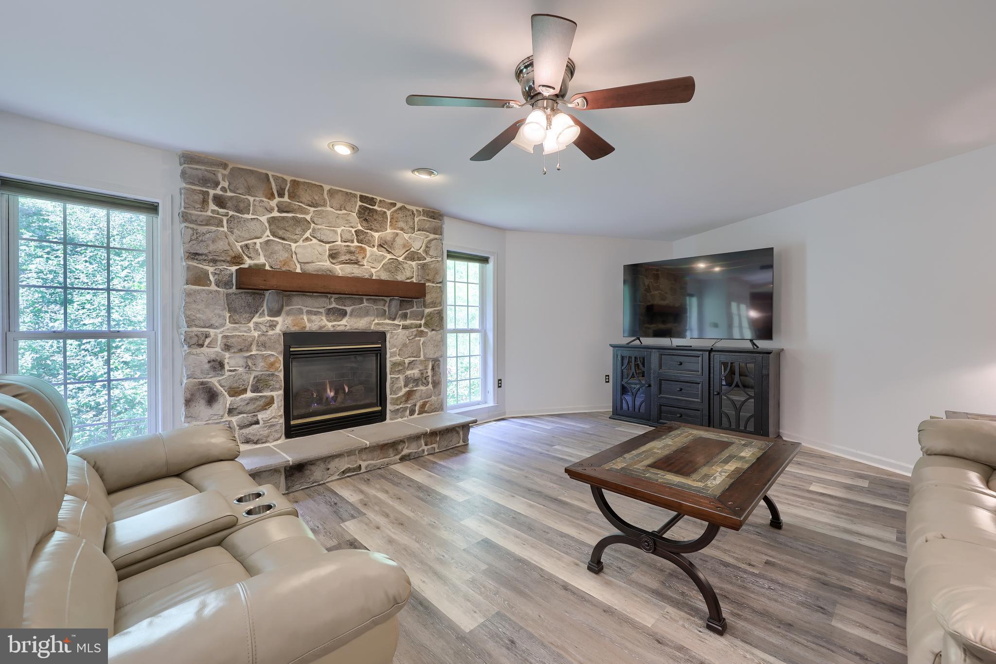 JACOBS CREEK - Residential