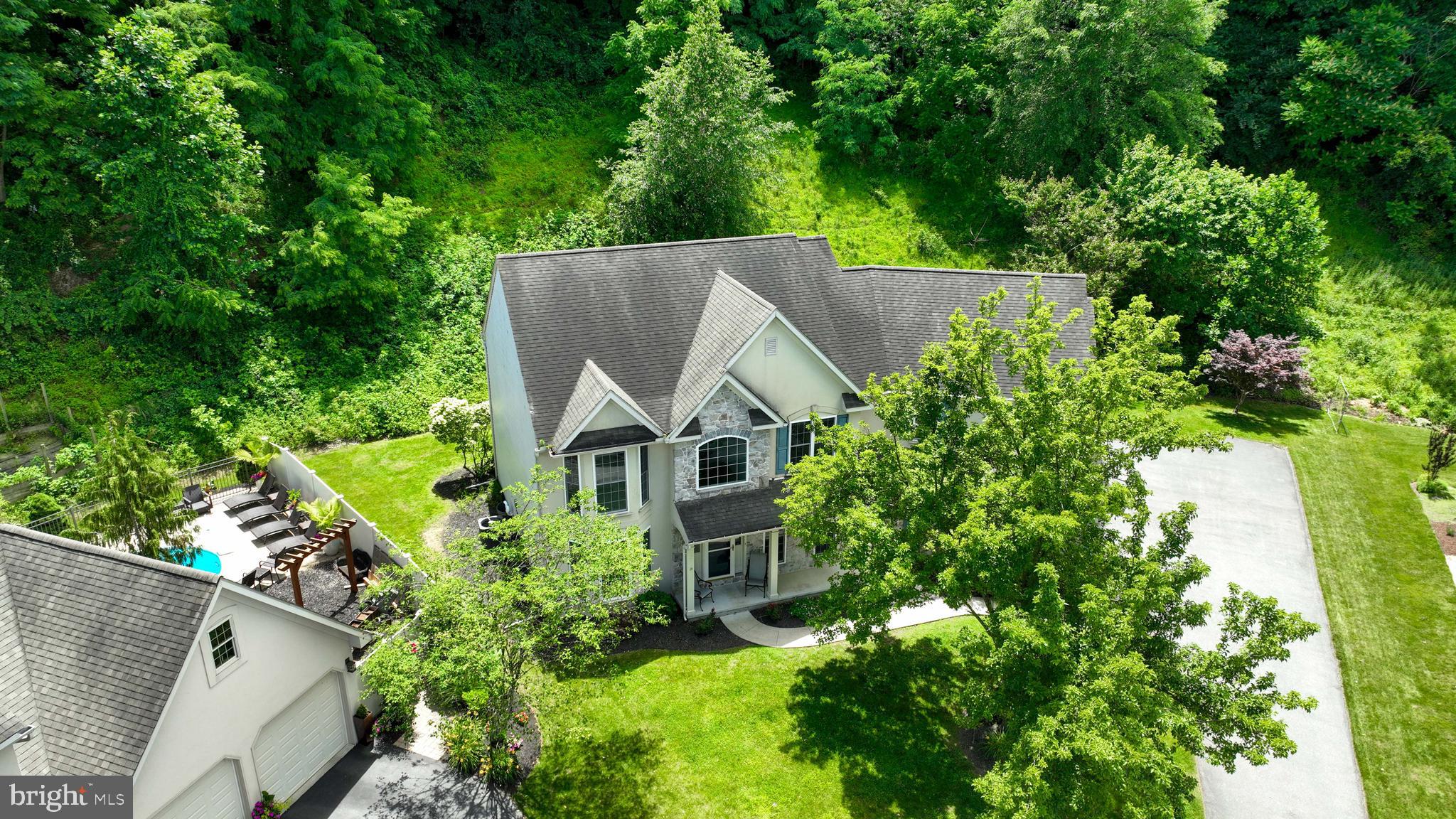 JACOBS CREEK - Residential