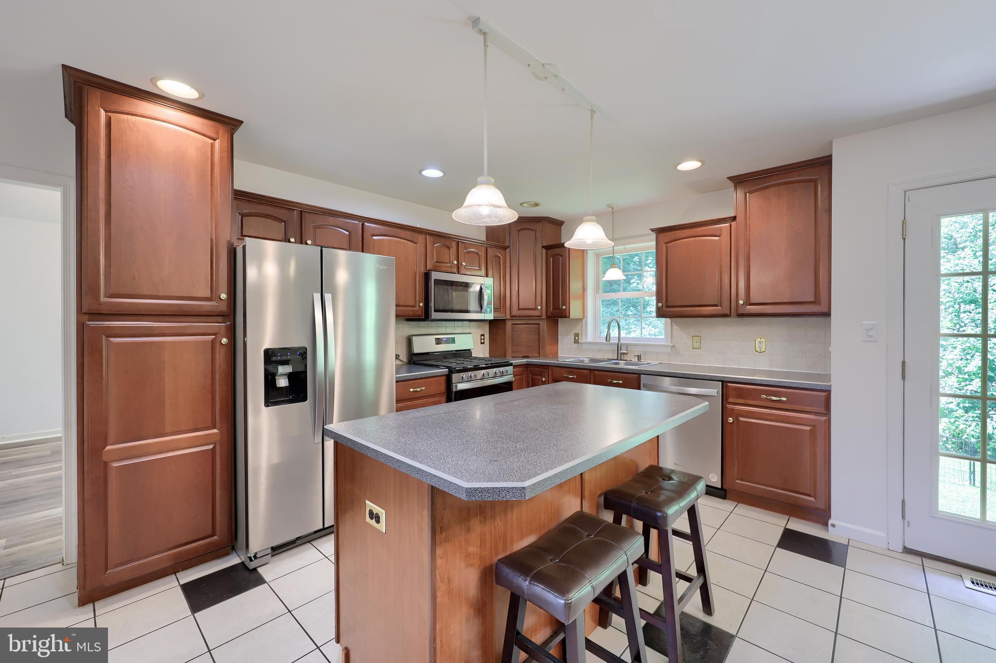 JACOBS CREEK - Residential