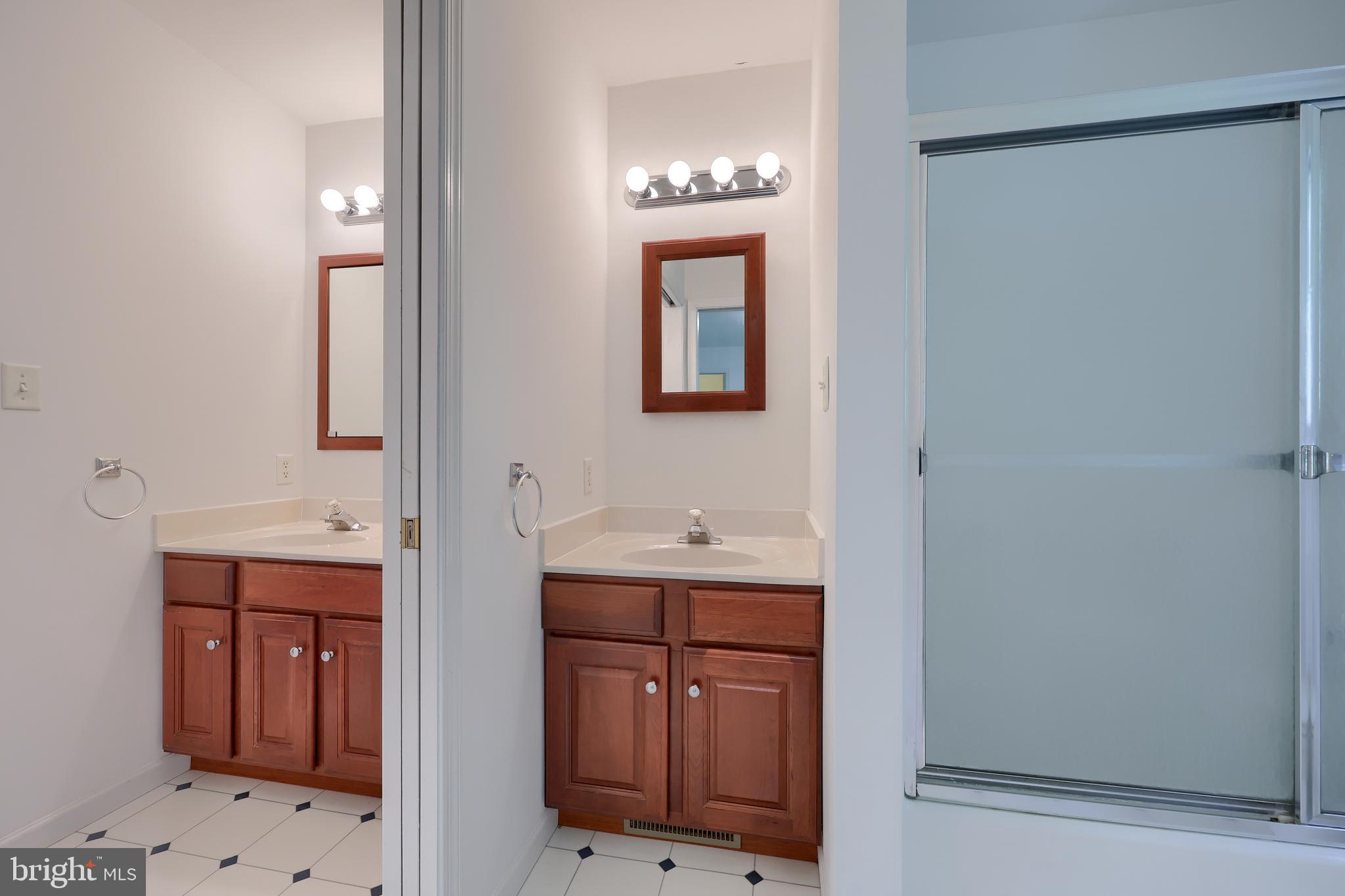 JACOBS CREEK - Residential