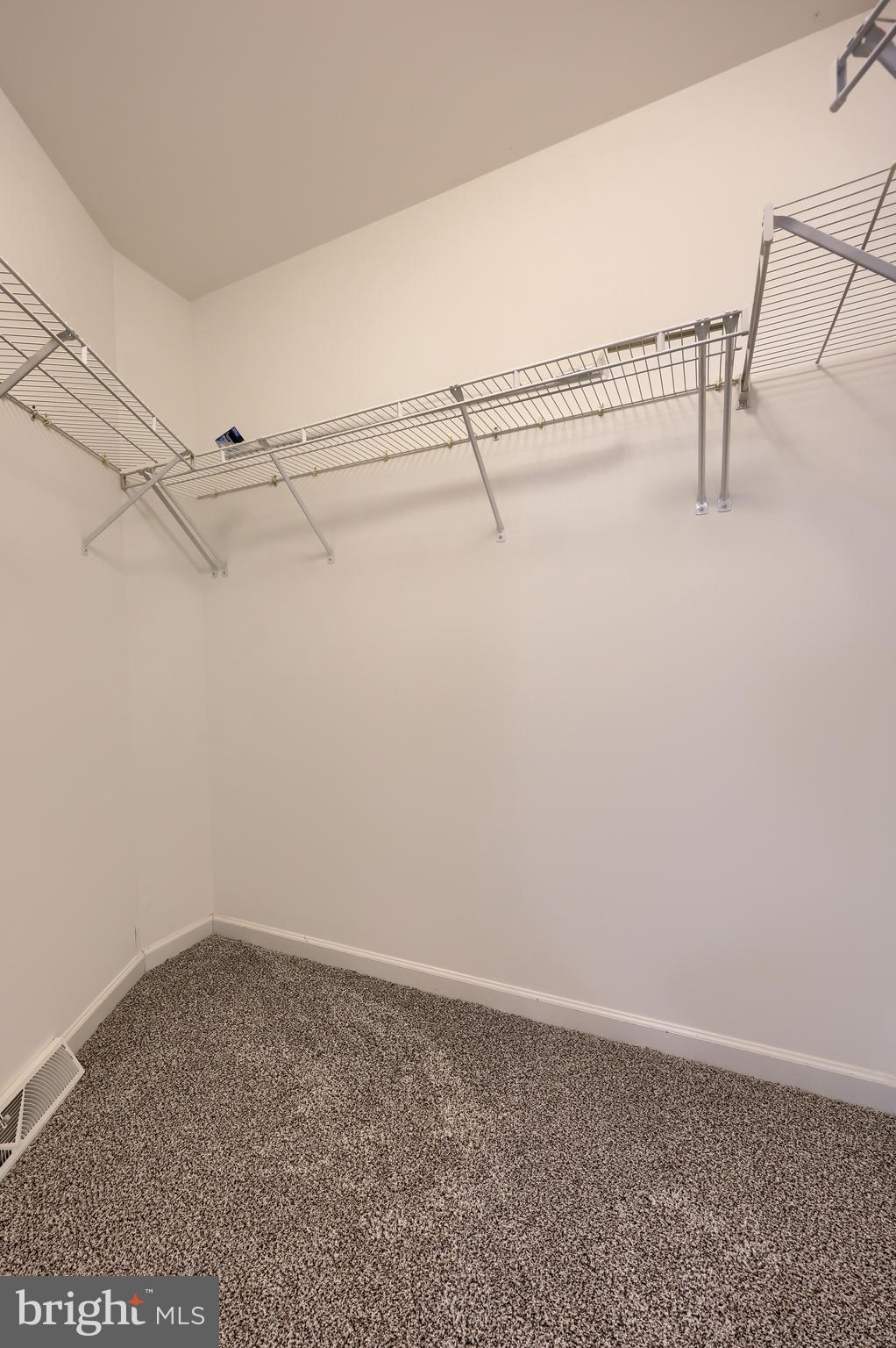 JACOBS CREEK - Residential