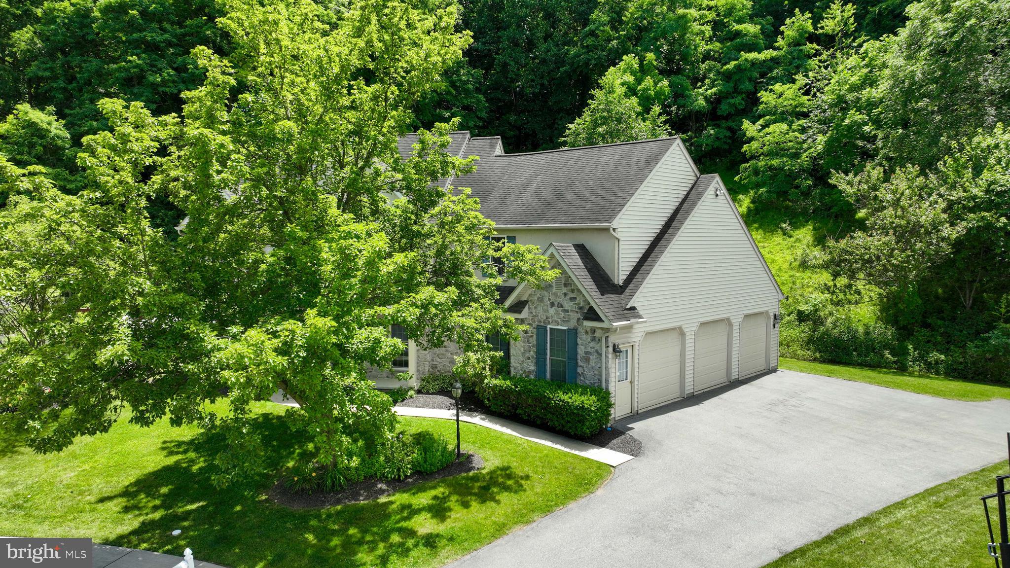 JACOBS CREEK - Residential